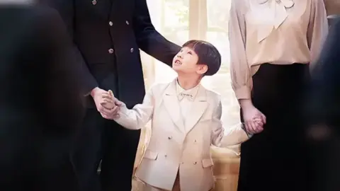 แม่ครับ นี่สามีใครเอ่ย (Mommy, Whose Husband is This?)